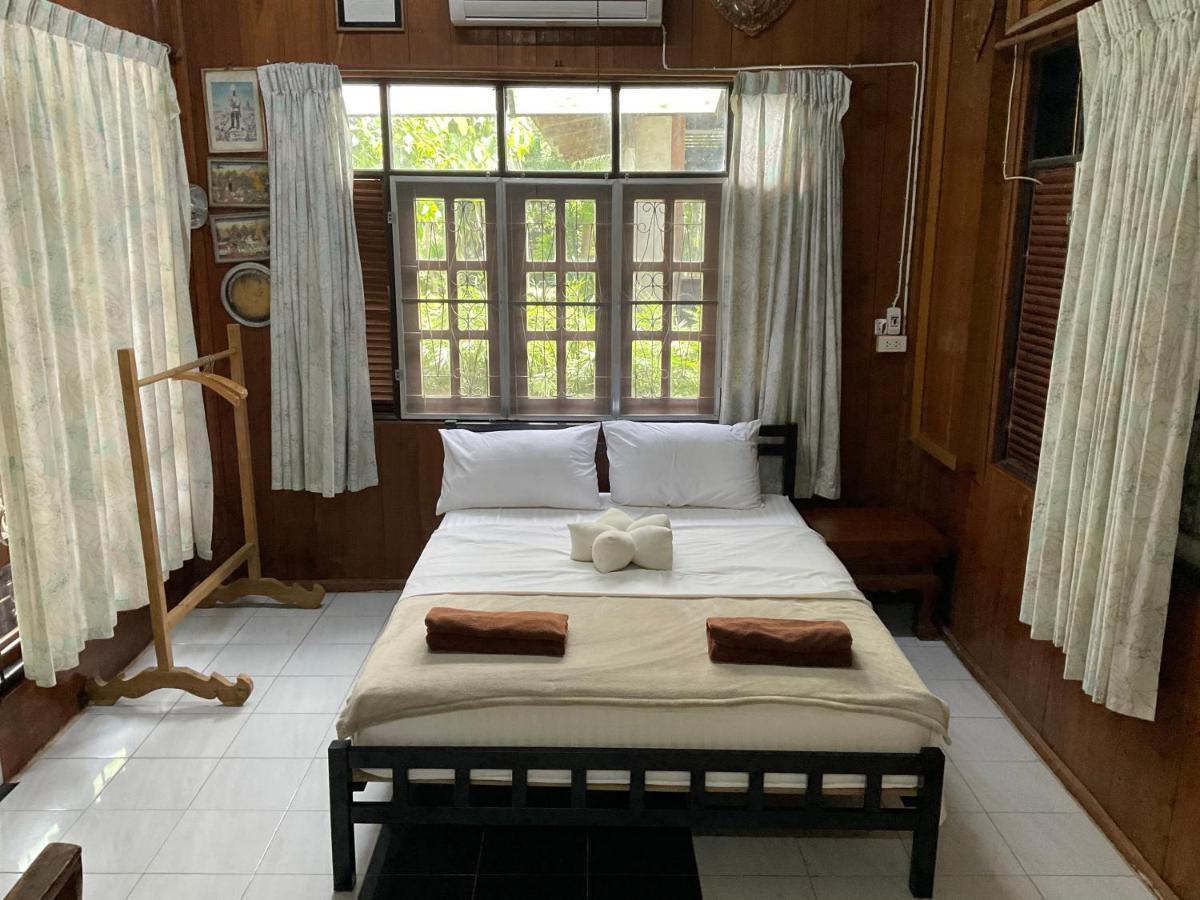 Kwanlah Homestay Mae Chaem Eksteriør bilde